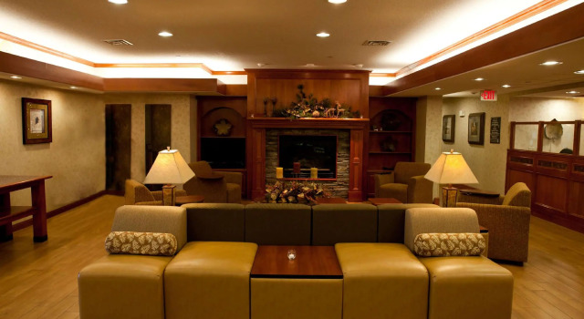 Comfort Inn & Suites Rapid City near Mt Rushmore, Забронировать Отель Рапид-Сити Black Hills National Forest