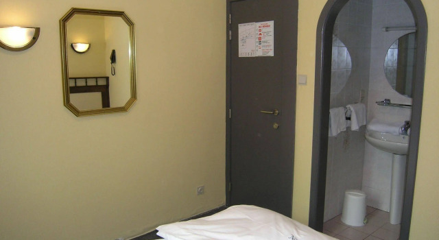 P6 Antwerp, Забронировать Отель Отели Антверпена 3 звезды, рядом с House of Literature, 3*
