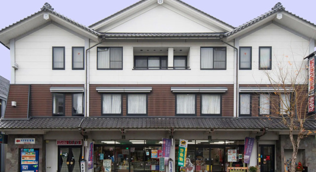 Station Business Hotel Tenshukaku Hitoyoshi, Rezervovat Hotel Hotely v Kumamoto s parkováním, Parkování