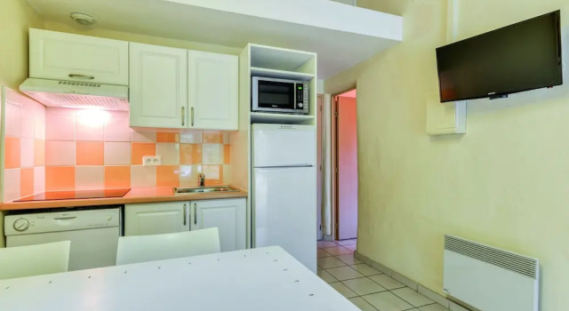 Апартаменты с 2 комнатами SOWELL RESIDENCES Les Lauriers Roses