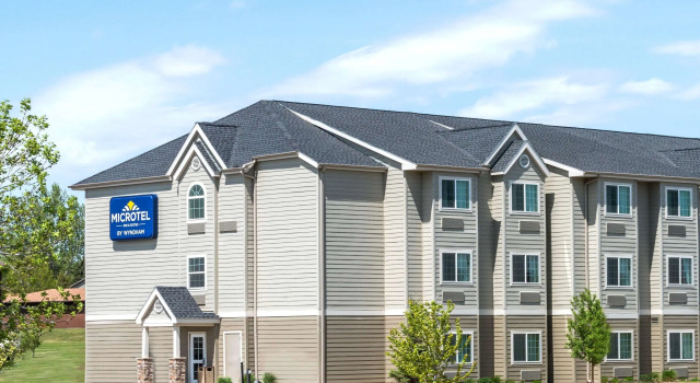 Microtel Inn & Suites by Wyndham Dickinson