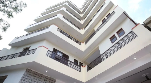 OYO 14823 Skyheights