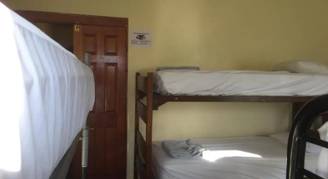 Кровать в общем номере (женский номер) Washington Capitol Hostel