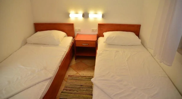 Apartments Funda, Prenota Appartamento Hotel a Croatian Islands con piscina, Piscina