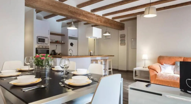 Your home at Valencia, Cabañal, Забронировать Отель Поблатс Маритимс 