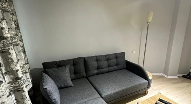 Comfy Flat with Balcony in Esenler, Prenota Hotel Esenler Istanbul