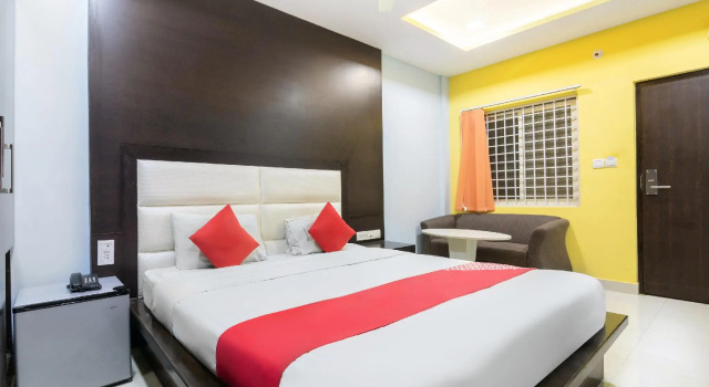 Люкс Standard Capital O 15965 Hotel Nandi Gateway