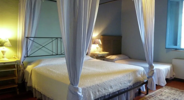 Quaint Holiday Home With Swimming Pool, Garden and Barbecue, Book Hotel Cerreto Guidi 