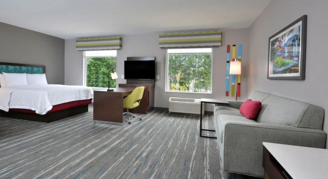 Четырёхместная студия Hampton Inn & Suites Durham University Medical Center