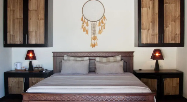 Beach Balcony Ocean View Villa, Book Villa Hotels in Lombok with Parking, Parking