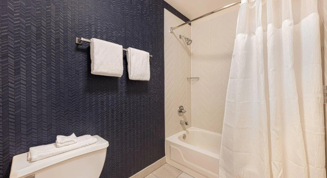 Четырёхместный номер Standard Fairfield Inn & Suites by Marriott Chicago Naperville