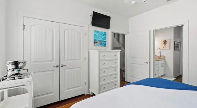 Dauphin Beach House 3 Bedroom & Pool