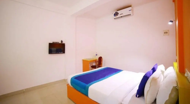 JJ Residency, Забронировать Отель Отели Недумбассери 3 звезды, 3*