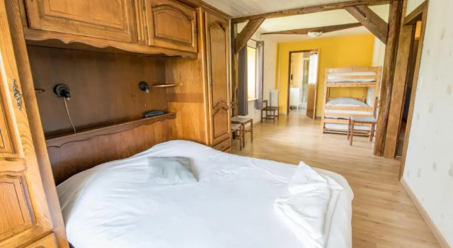 Четырёхместный номер Standard Logis Auberge De La Plaine