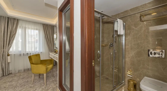 Полулюкс Escardin Hotel