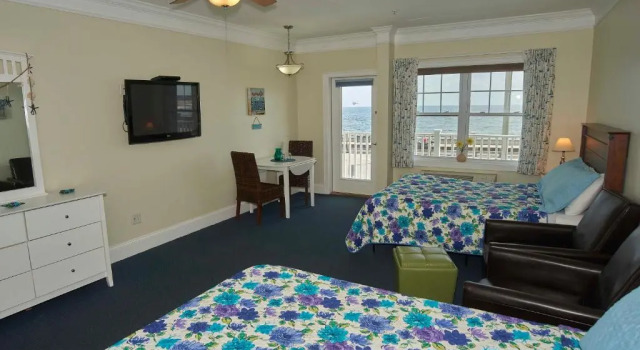 Четырёхместный номер Standard с видом на океан Atlantic Breeze Suites