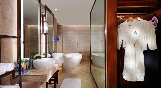 Двухместный номер Premium с видом на море InterContinental Haikou Seaview by IHG