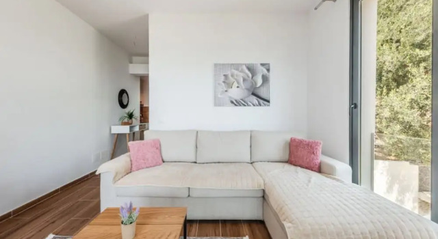 Exclusive Seafront Apartments Apartment 1
