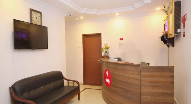 OYO 5340 SR Legend Inn, Rezervovat Hotel Indiranagar 