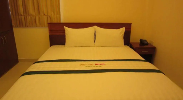 Green Ruby Hotel, Забронировать Отель Отели Хошимина с парковкой, рядом с CGV Cinema CT Plaza, Парковка