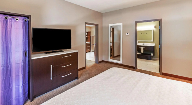 Двухместный люкс c 1 комнатой Home2 Suites By Hilton Gonzales