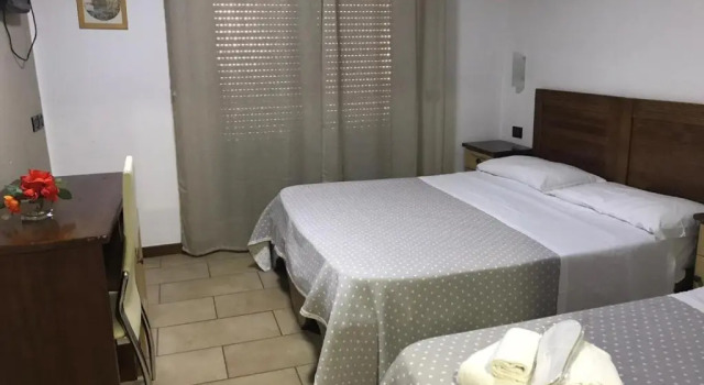 Трёхместный номер Standard Hotel Fly