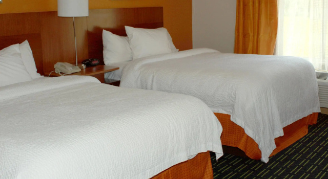 Четырёхместный номер Standard Fairfield Inn & Suites by Marriott Fairmont