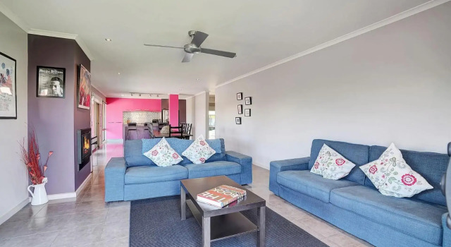 Birdland - Bold, unique and modern, Book Hotel Port Fairy Victoria