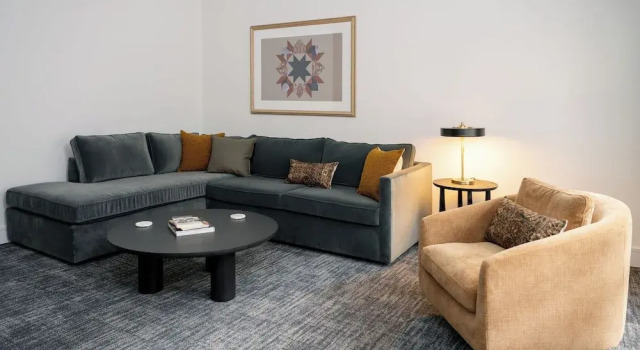 Люкс Premier с 2 комнатами The Promissory Hotel