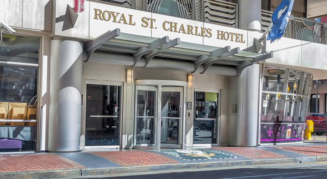 Royal St. Charles Hotel, Забронировать Отель Отели Нового Орлеана с парковкой, рядом с Armstrong Park, Парковка