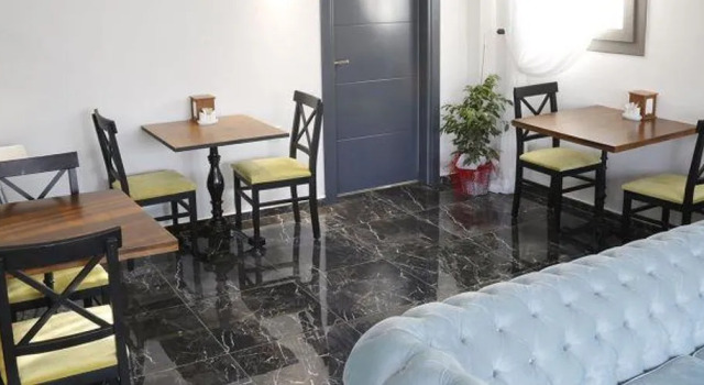 My Flowers Otel, Забронировать Отель Отели Урла с парковкой, Парковка