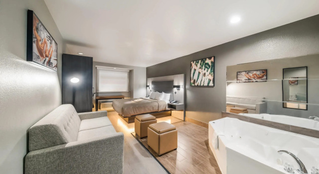 Quality Inn & Suites North Mesquite I-30, Забронировать Отель Мескит Dallas - Fort Worth Metropolitan Area