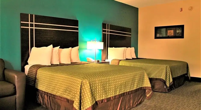Четырёхместный номер Economy Best Western Inn Of Nacogdoches