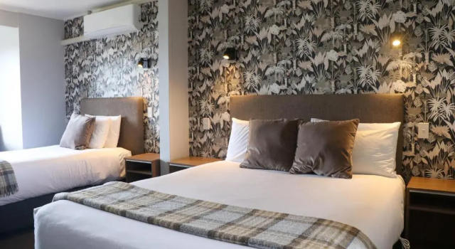 Двухместный номер Standard Suncourt Hotel & Conference Centre