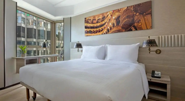 Номер Heart с видом на город Hotel Alexandra