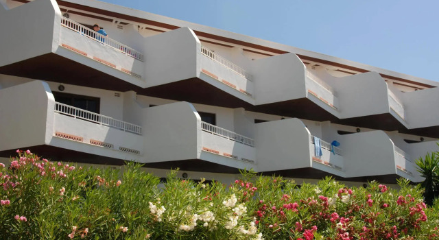 Apartamentos del Rey, Book Apartment Hotels in Ibiza with a Pool, Swimming Pool
