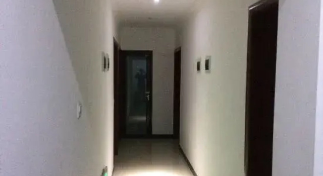 shengfeng Hotel, Rezerwuj Hotel Qujing Yunnan