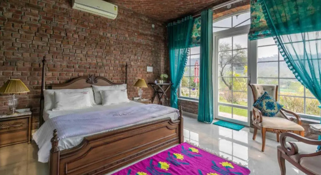 StayVista at Cops Canopy Breakfast complimentary, Buchen Sie Bauernhof Hotels in Parwanoo mit Pool, Schwimmbad