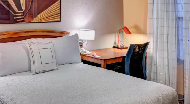 Двухместный люкс с 2 комнатами TownePlace Suites Dallas Las Colinas