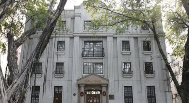 Customs Hotel