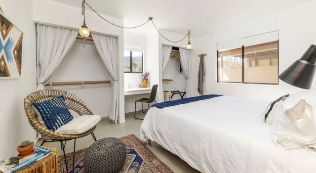 Коттедж с 2 комнатами Twilight Terrace - Relax In Style 2 Bedroom Home by RedAwning