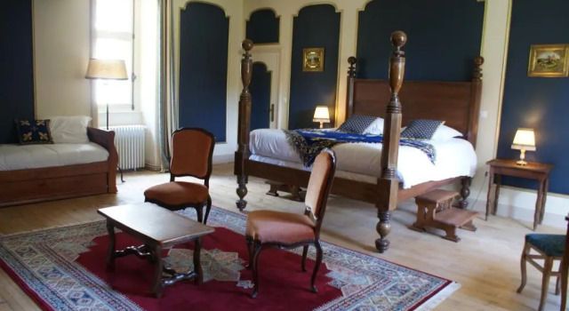 Четырёхместный номер Deluxe Manoir de la Touche