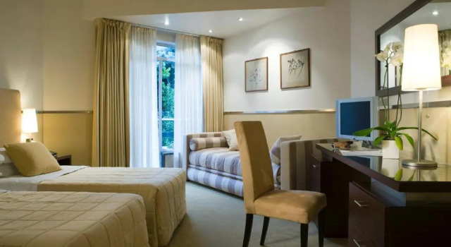 Трёхместный номер Standard Mini Palace Hotel