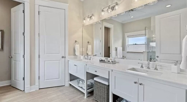 Ryan's Seacrest 6 Bedroom Home, Rezerwuj Dom wakacyjny Wille w Houston, Willa