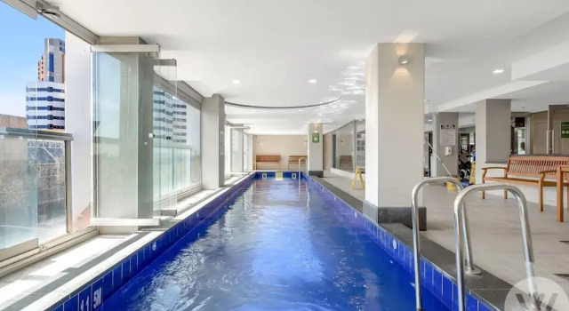 Апартаменты 2-bed City Retreat With Gym and Pool Access