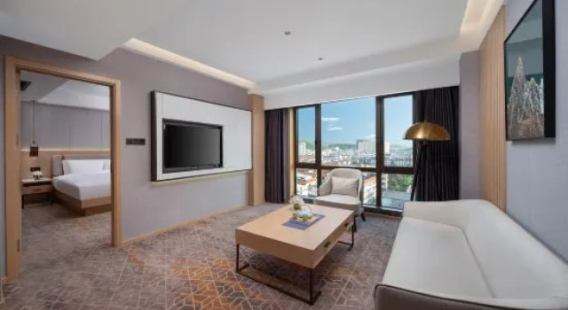 Люкс SSAW Yiwu Cheng Zhong Cheng Hotel