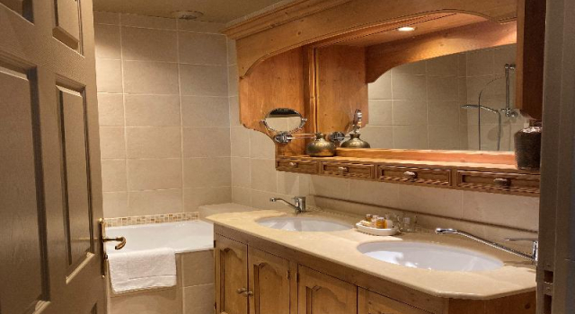 Четырёхместные апартаменты Hôtel Spa Vent dOuest