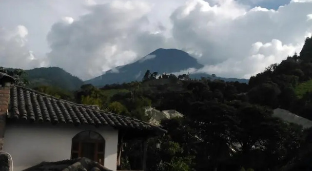 Rutun Orquídeas, Varaa Hotelli Baños Tungurahua