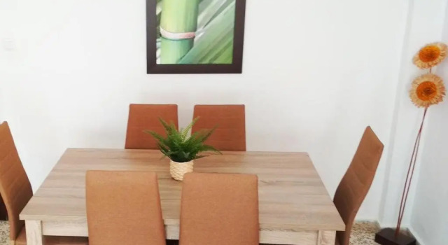 APARTAMENTO VILLA DE ROTA - VISTA MAR, 135m2, Terraza, SAT TV y más
