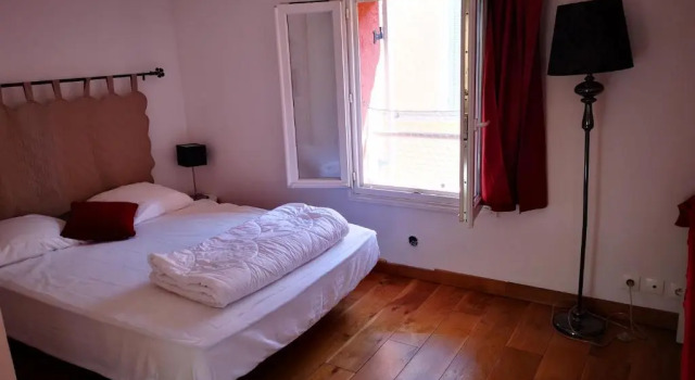 La tropezienne, Duplex 73 m2, 100 m du port, climatisation, grande terrasse